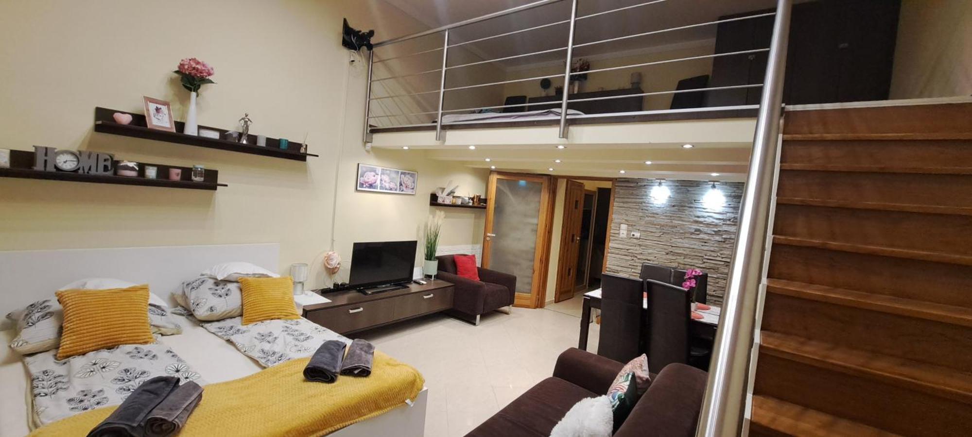 Szandi Belvarosi Apartman Seghedin Exterior foto
