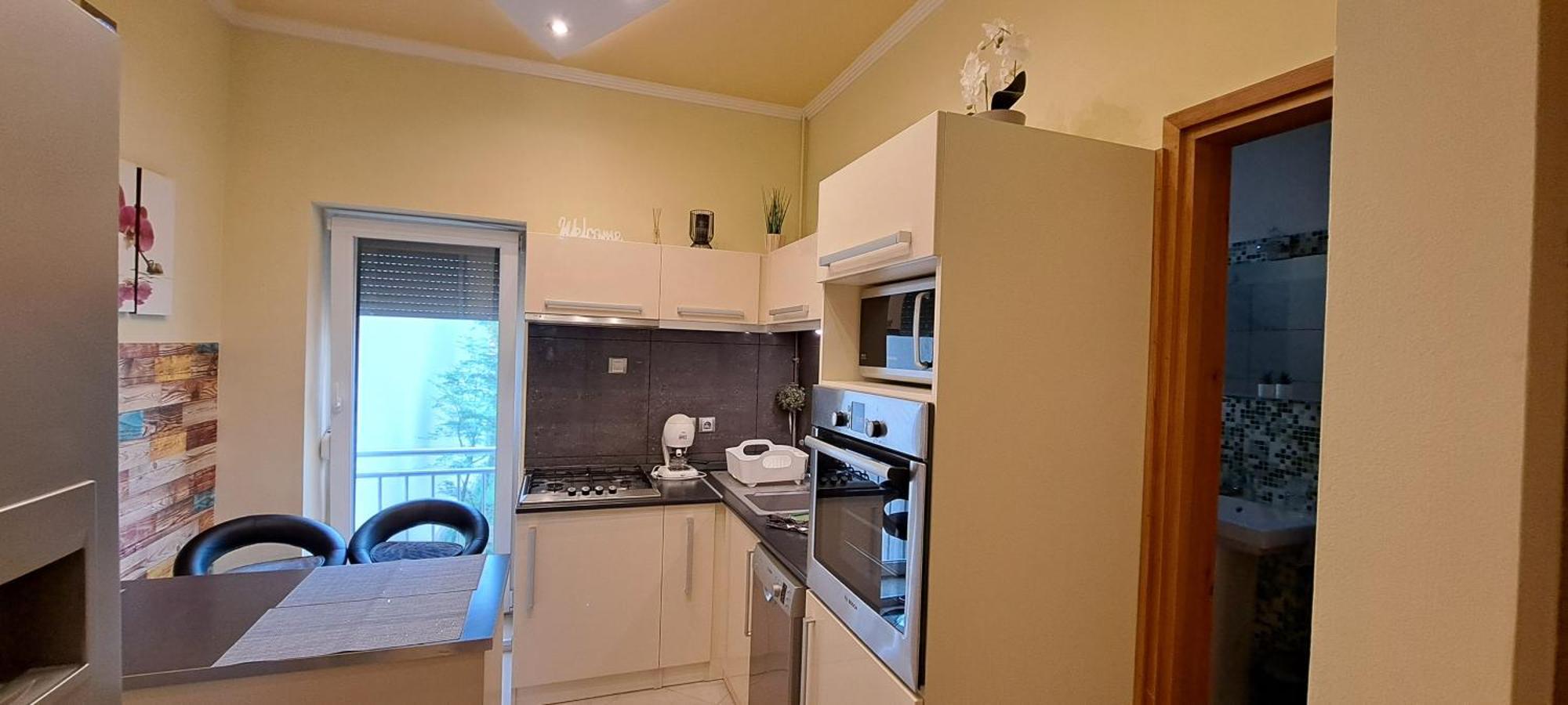 Szandi Belvarosi Apartman Seghedin Exterior foto