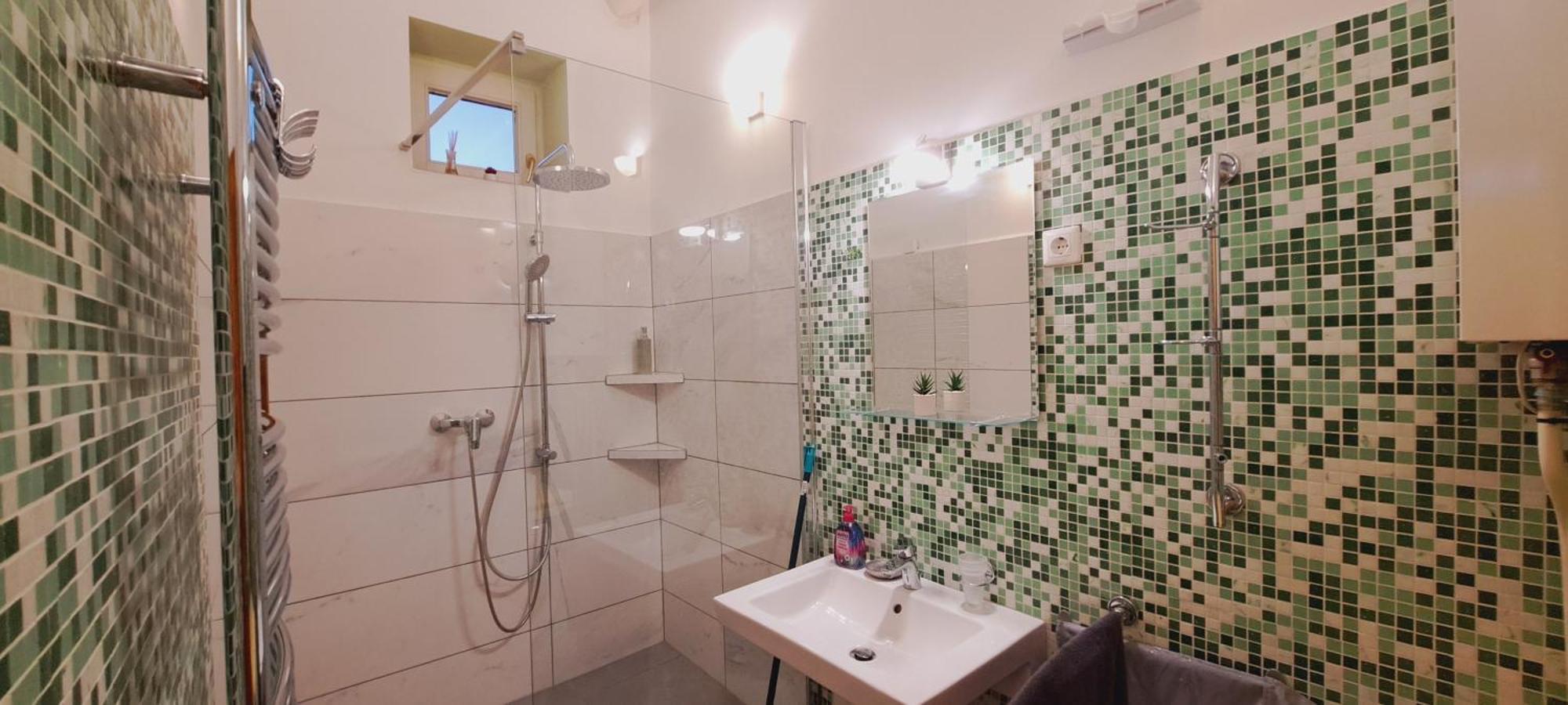 Szandi Belvarosi Apartman Seghedin Exterior foto